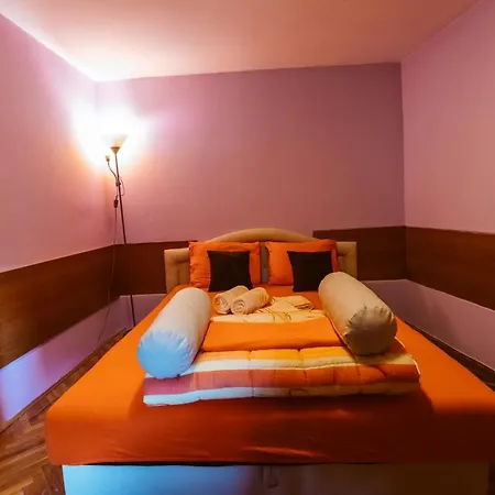 Laufer Hostel