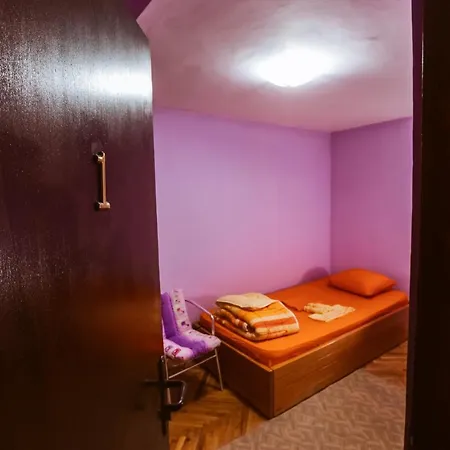 Laufer Hostel