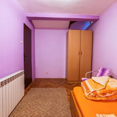 Hostel Laufer *